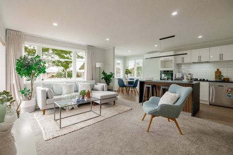 Photo of property in 15 Peters Avenue, Cloverlea, Palmerston North, 4412