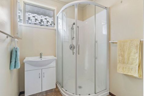 Photo of property in 1/6 Honey Place, Weymouth, Auckland, 2103