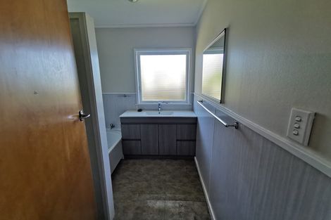 Photo of property in 6 Sterling Avenue, Manurewa East, Auckland, 2102