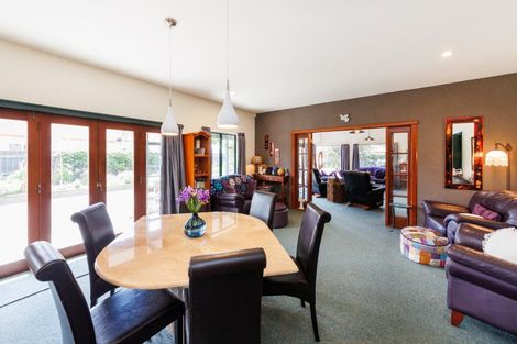Photo of property in 1 Strachan Way, Highbury, Palmerston North, 4412