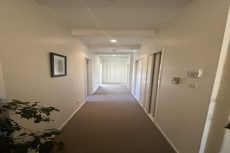 Photo of property in 32 Saint Hill Lane, Havelock North, 4130