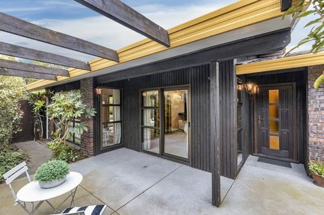 Photo of property in 18 Hawkswood Place, Avonhead, Christchurch, 8042