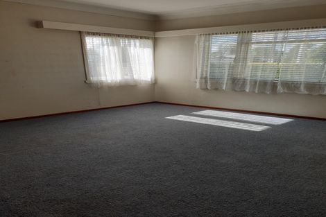 Photo of property in 1/67 Clevedon Road, Papakura, 2110