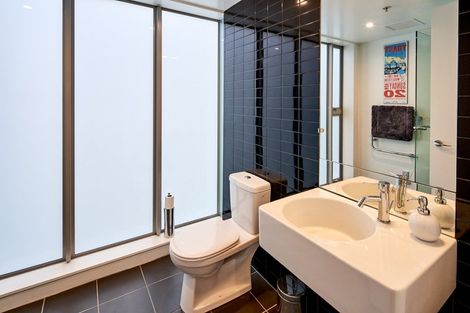 Photo of property in Portal Apartments, 6a/42 Cable Street, Te Aro, Wellington, 6011