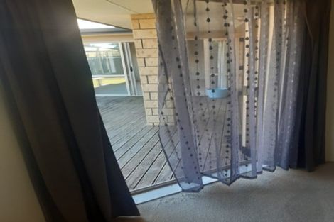 Photo of property in 41/64 Kawaha Point Road, Kawaha Point, Rotorua, 3010