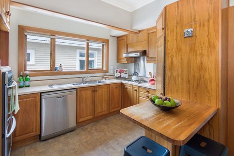 Photo of property in 6 Strathavon Road, Miramar, Wellington, 6022