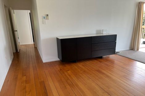 Photo of property in 33 Amberley Avenue, Te Atatu South, Auckland, 0610