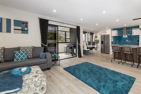 Photo of property in 15 Beach Road, Waikawa, Picton, 7220