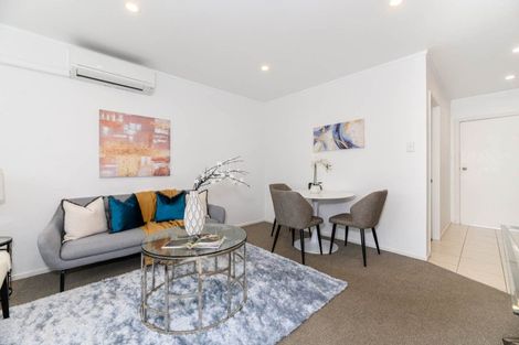 Photo of property in 7/12 Raines Avenue, Forrest Hill, Auckland, 0620