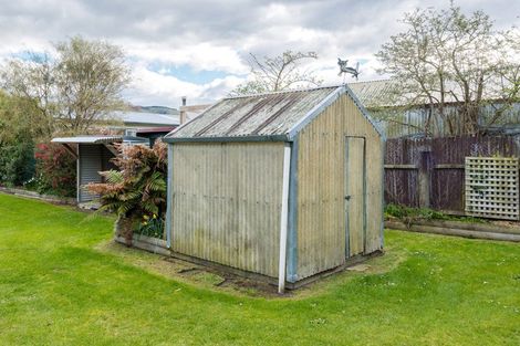 Photo of property in 28-30 Edward Street, Waimate, 7924