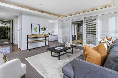 Photo of property in 1/24 Brook Street, Milford, Auckland, 0620