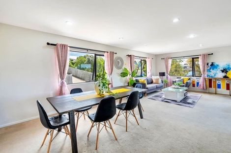 Photo of property in 70d Glengarry Road, Glen Eden, Auckland, 0602