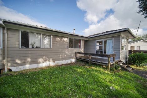 Photo of property in 28 Hinton Place, Weymouth, Auckland, 2103