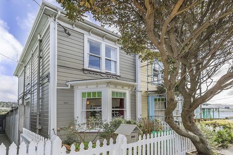 Photo of property in 290 Rintoul Street, Berhampore, Wellington, 6023