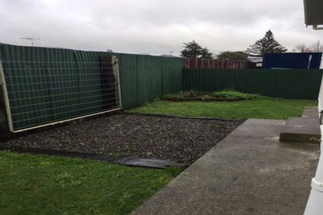 Photo of property in 560a Queen Street East, Levin, 5510