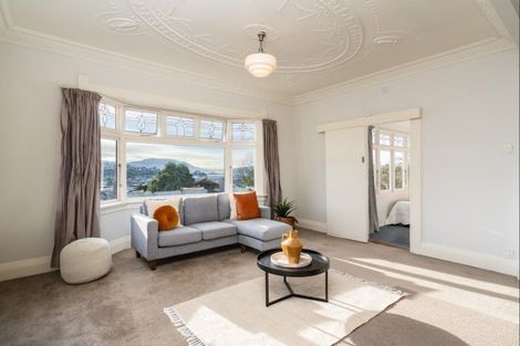 Photo of property in 84 Hazelhurst Pass, Caversham, Dunedin, 9012