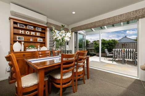 Photo of property in 5/103 Swanson Road, Henderson, Auckland, 0610