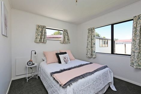 Photo of property in 24 Whiting Crescent, Greenmeadows, Napier, 4112