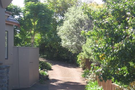 Photo of property in 2/2 Portal Place, Murrays Bay, Auckland, 0630