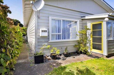 Photo of property in 23 Layard Street, Opunake, 4616