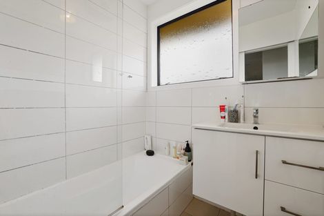 Photo of property in 42 Chedworth Avenue, Bishopdale, Christchurch, 8053