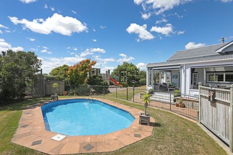 Photo of property in 84 Johnson Street, Bulls, 4818