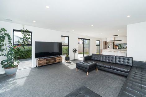 Photo of property in 61 Freedom Drive, Kelvin Grove, Palmerston North, 4414