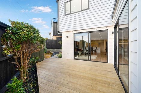 Photo of property in 40d Nikau Street, New Lynn, Auckland, 0600