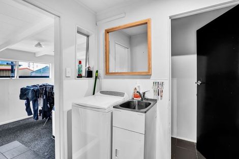 Photo of property in 52 Murray Avenue, Hawera, 4610