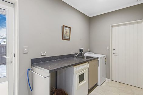 Photo of property in 208 Cavendish Road, Casebrook, Christchurch, 8051