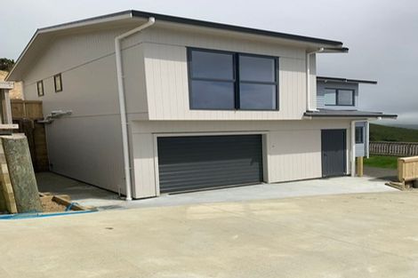 Photo of property in 9 Comber Place, Johnsonville, Wellington, 6037