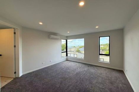 Photo of property in 5/8 Park Rise, Campbells Bay, Auckland, 0630