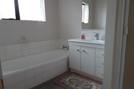 Photo of property in 6a Saint Helens Place, Tawhero, Whanganui, 4501