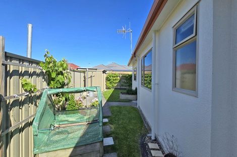 Photo of property in 12 Caulfield Place, Taradale, Napier, 4112