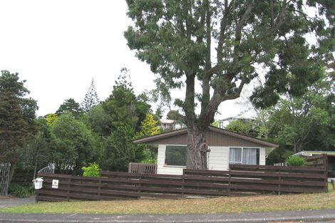 Photo of property in 34 Sequoia Place, Sunnynook, Auckland, 0620