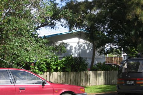Photo of property in 60 Pinedale Place, Henderson, Auckland, 0610