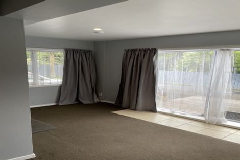 Photo of property in 2/65 Cliff View Drive, Green Bay, Auckland, 0604