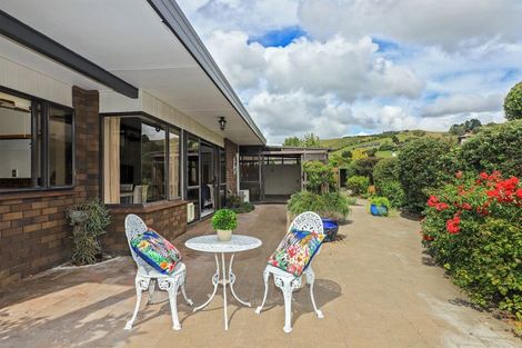 Photo of property in 37 Anderson Road, Taradale, Napier, 4112