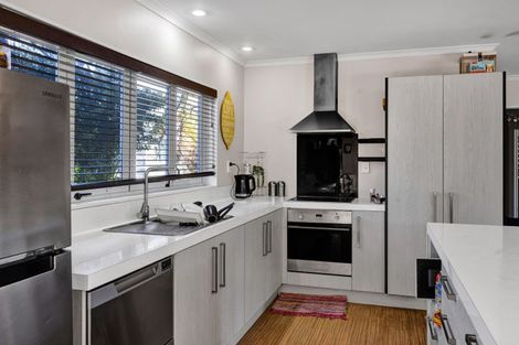 Photo of property in 18 Fox Street, Okato, 4335