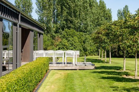 Photo of property in 102 Oxford Street, Martinborough, 5711