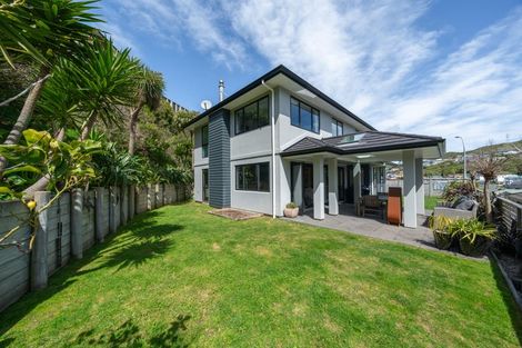Photo of property in 6 Romaine Road, Churton Park, Wellington, 6037