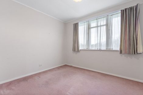 Photo of property in 27 Ashford Avenue, Hokowhitu, Palmerston North, 4410