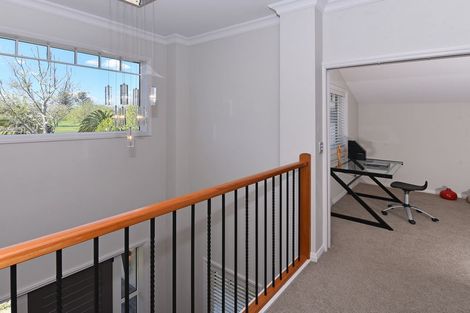 Photo of property in 5 Hinau Street, New Lynn, Auckland, 0600