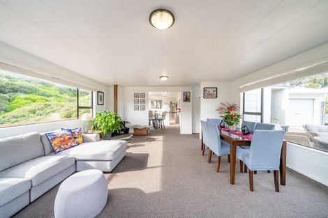 Photo of property in 20 Roys Road, Plimmerton, Porirua, 5026