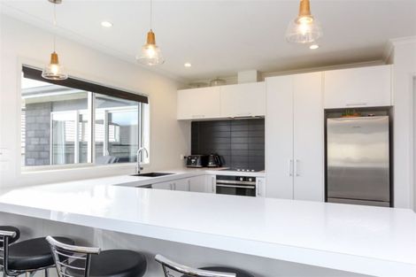 Photo of property in 4 Roy Johns Way, Bell Block, New Plymouth, 4312