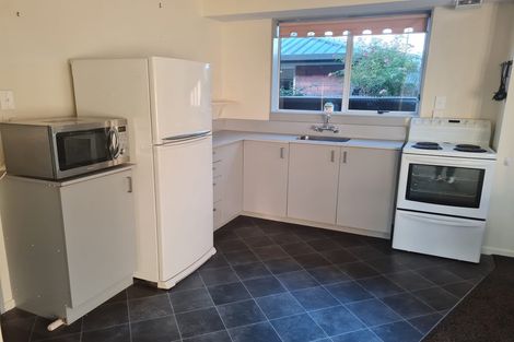 Photo of property in 2/126 Springs Road, Hornby, Christchurch, 8042