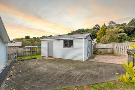 Photo of property in 28 Dingadee Street, Welcome Bay, Tauranga, 3112