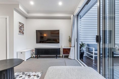 Photo of property in 49 Mapou Road, Hobsonville, Auckland, 0616