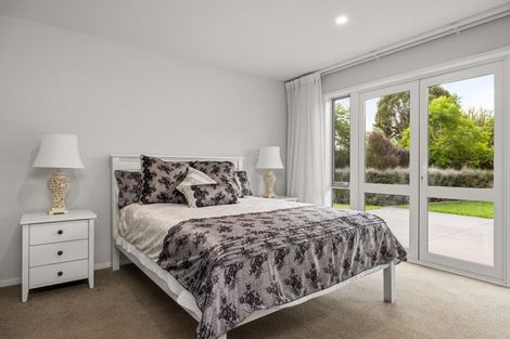 Photo of property in 49a Oceana Drive, Welcome Bay, Tauranga, 3175