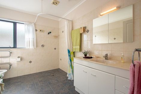 Photo of property in 3 Brookfield Place, Paraparaumu, 5032